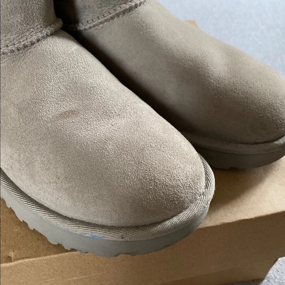 Ugg boots - Picture 2 of 6